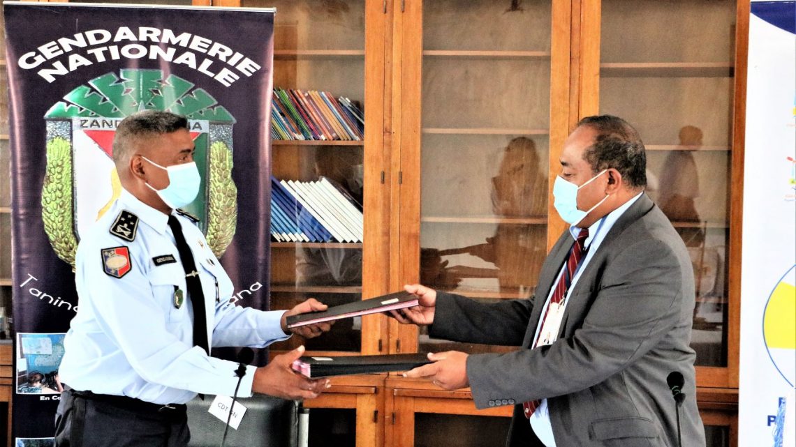 Sécurisation des programmes de protection sociale sur le territoire de Madagascar, la convention entre le FID et la Gendarmerie Nationale a été renouvelée Sécurisation des programmes de protection sociale sur le territoire de Madagascar, la convention entre le FID et la Gendarmerie Nationale a été renouvelée